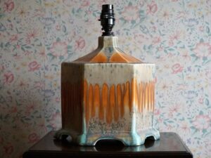 Hexagonal crystalline lamp.