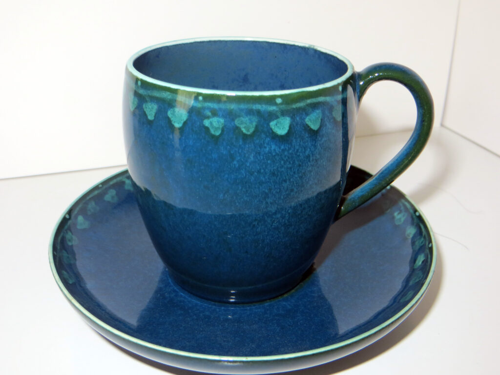 Early coffee can in the 'Chrome 11' glaze.